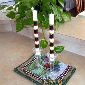 🎄 New Pair of MacKenzie-Childs "style" 10-inch Black & White Taper Candles 🎄